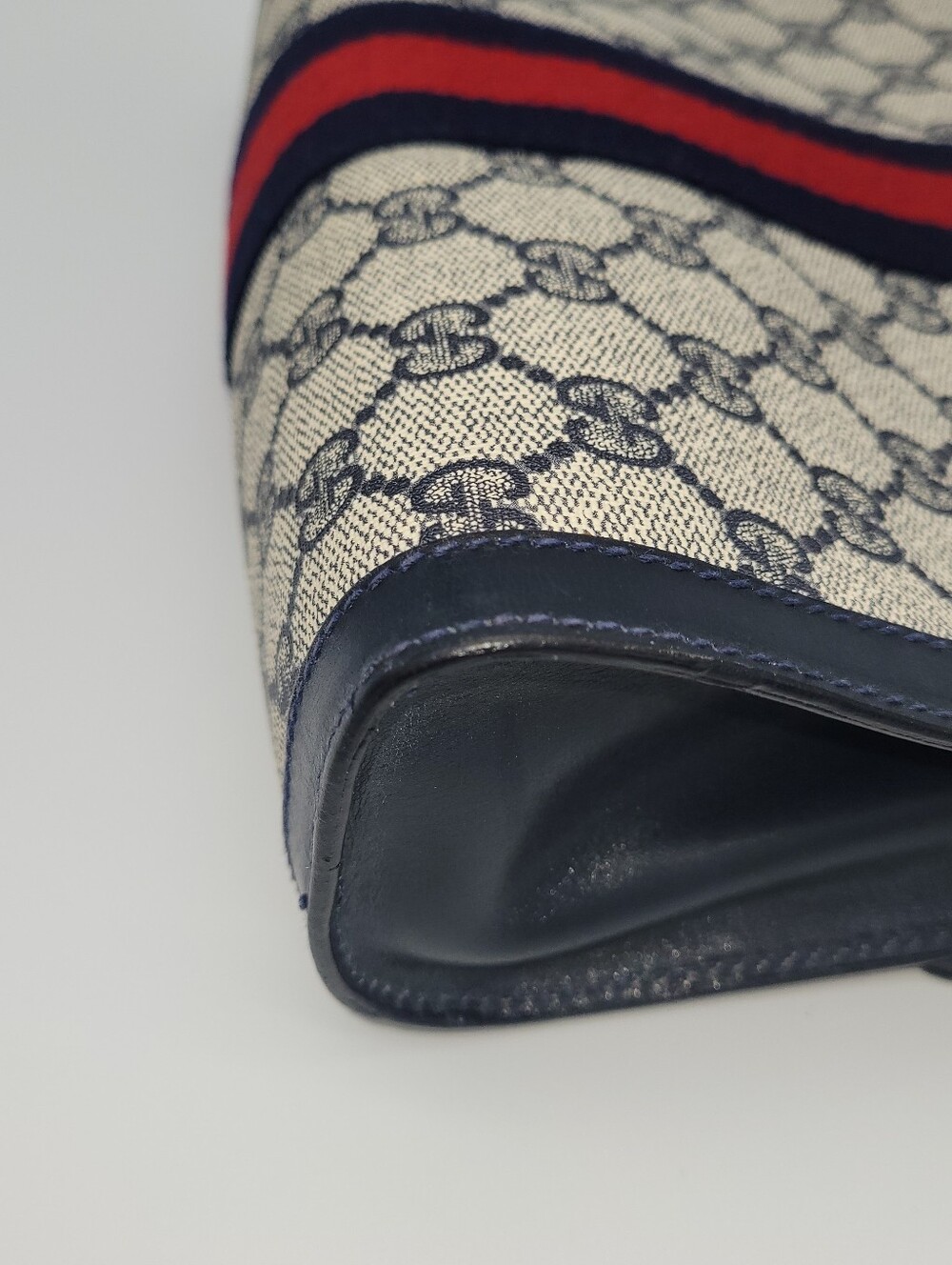 Vintage Gucci GG Supreme Sherry Line Clutch Bag - Picture 6 of 10